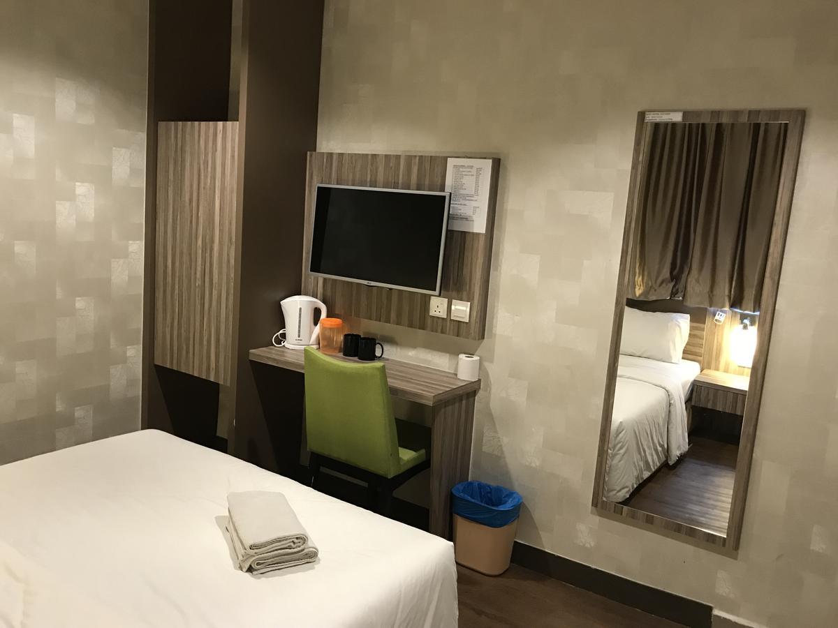 Victory Hotel Johor Bahru Zewnętrze zdjęcie